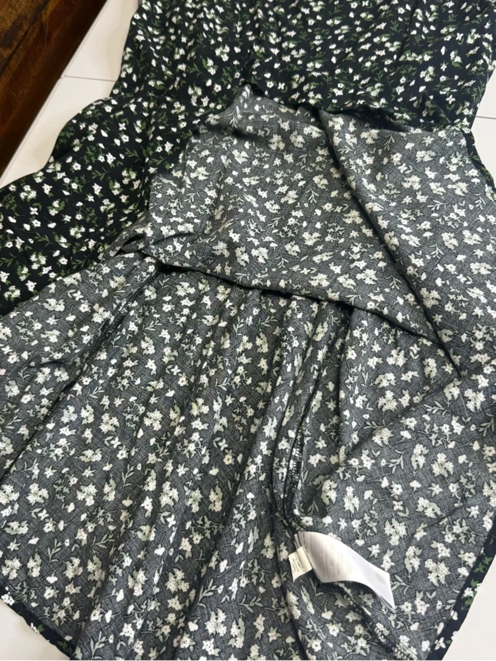 Floral Spaghetti Strap Dress in Black and White green flowers size L old navy - Picture 9 of 11
